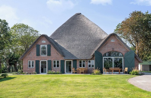 Westerhever Appartement | The "Tofthof een" - an exclusive vacation apartment under thatch.