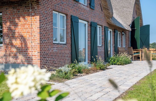 Westerhever Appartement | The "Tofthof twee" - an exclusive vacation apartment under thatch.