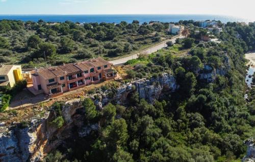 Cala Pi Appartement | The Torrent's Observer Holiday Home, Cala Pi , Smart Tv, Free Wifi, ETV12544