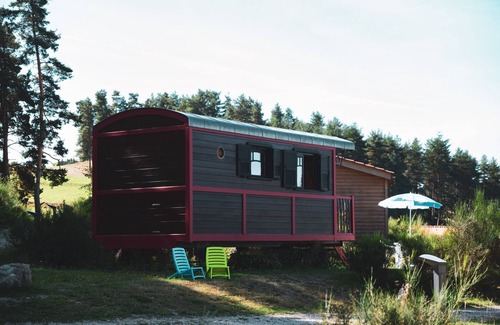 Usson-en-Forez Maison | Roulotte de 17m2 pour 4 personnes.