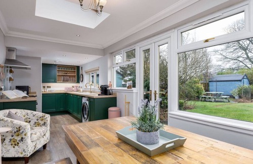Auchterarder Maison | The Tranquil Auchterarder 3-bed Cottage