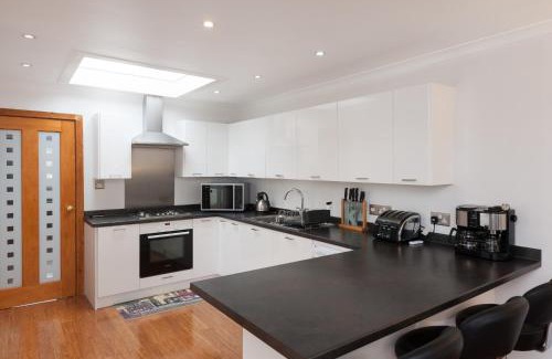 Ellemford Maison | The Traquair Park Residence