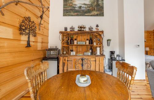 Gnaw Bone Hôtel | The Treehouse at the Rustic Retreat