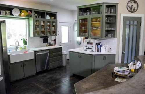 Jeddo Cabine | The Treehouse & The Ranch House at Davis Ranch Retreat