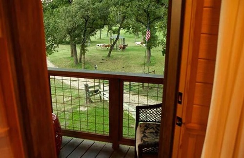 Jeddo Cabine | The Treehouse