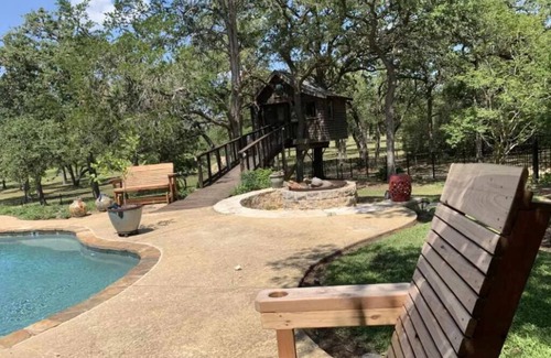 Jeddo Cabine | The Treehouse