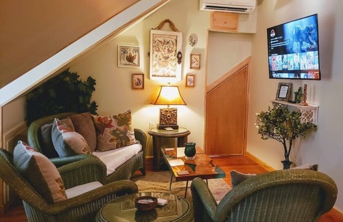 Maple Ridge North Maison | The Treetops at Magnolia House