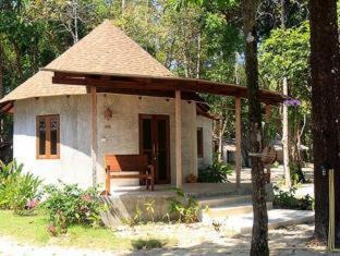 Khong Koi Beach Cabine | The Tropical Beach Resort