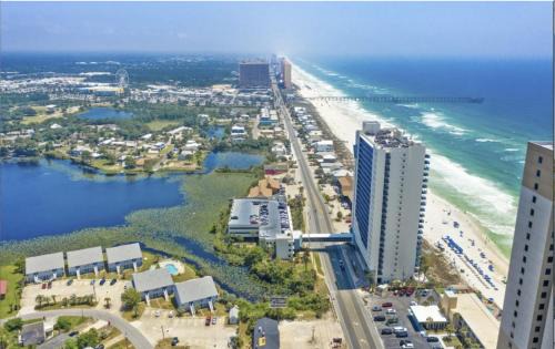 El Centro Beach Maison | The Turtle House- Quiet complex, 2 BR/2 BA
