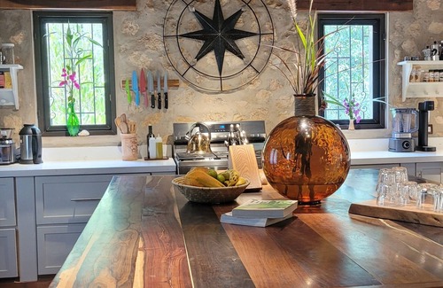 Middlesex Villa | The Tuscan House Villa