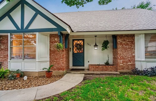 Vance Jackson Maison | The TX Oasis. Boho Paradise. Huge Backyard.