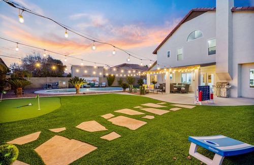 Arabian Crest Maison | The Ultimate Scottsdale Escape! Heated pool, game room, mini golf!Prime Location