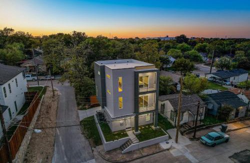 Cedar Crest Maison | The Ultimate View House