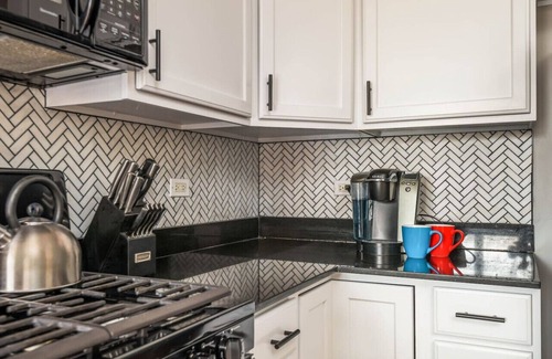 Tri-Taylor Copropriété | Près du centre-ville! 2 chambres 2 salles de bain Condo - entièrement nommé