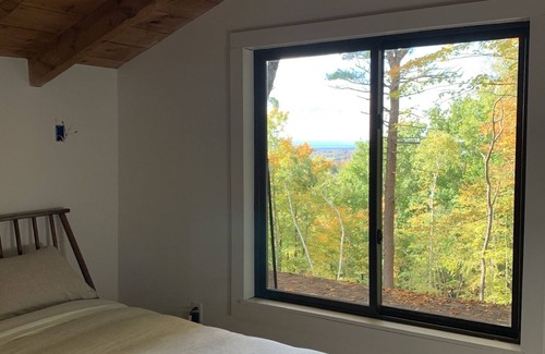 Chatham Cabine | The Upstate Cabin: A secluded getaway in the woods