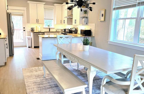 Biddleville Maison | The Uptown Cottage.1 mile to uptown!