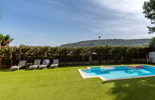 Vista Hermosa Villa | The Urban Mansion by Fidalsa