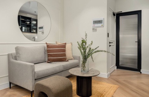 Flora Park Appartement | The Valour Designer Suite | De Waterkant