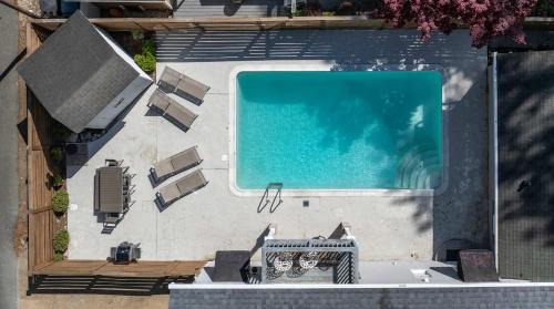 Northeast Virginia Beach Maison | The VIBE House with POOL