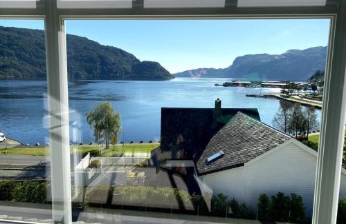 Sauda Maison | The View