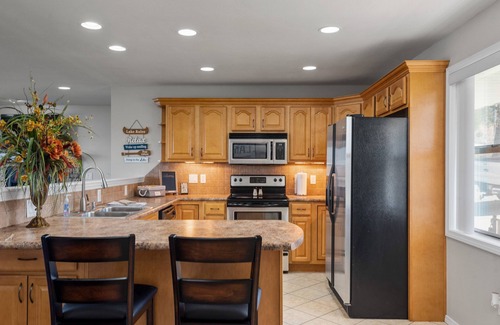 Lakeview Maison | The View on Bull Shoals Lake!