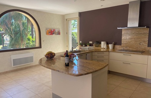 Pompignac Villa | La villa des moments chaleureux