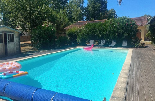 Pompignac Villa | La villa des moments chaleureux