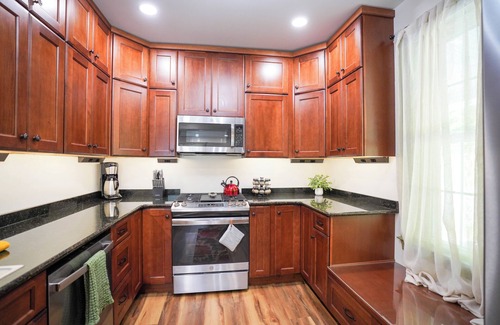 Brockton Maison | The Village at Houser's Crossing