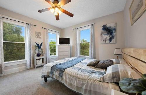 Downtown Columbus Maison | The Village Townhouse - 5 BR