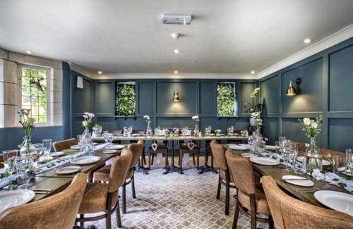 Black Bourton Hôtel | The Vines Hotel