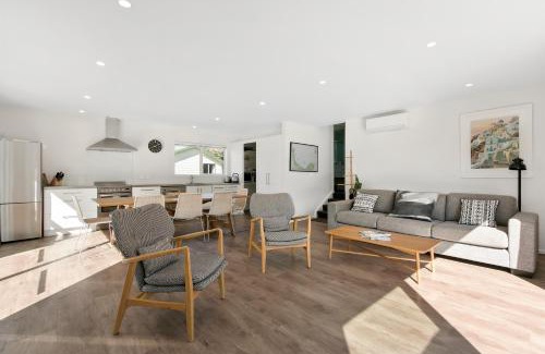 Waihi Beach Maison | The Waihi Beach House - Waihi Beach Holiday Home