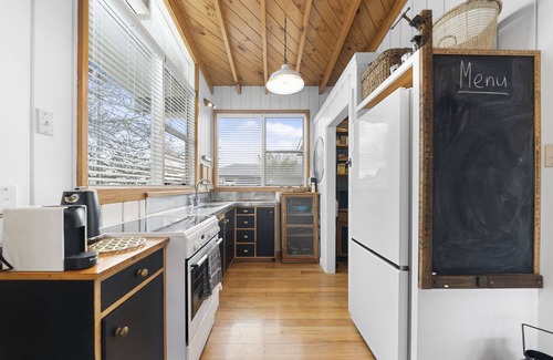 Martinborough Cottage | The Walnut Tree House - Maison de vacances Martinborough