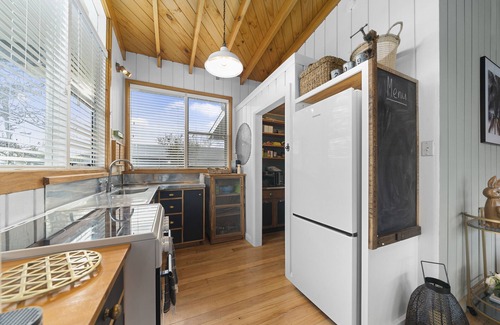 Martinborough Cottage | The Walnut Tree House - Maison de vacances Martinborough