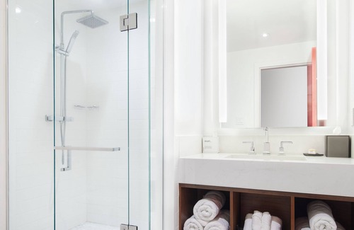 Kitchener Hôtel | The Walper Hotel, part of JdV by Hyatt