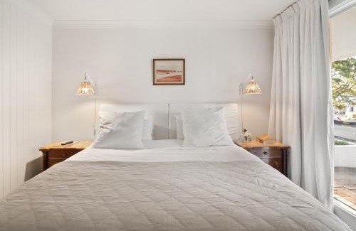Robertson Maison | The Waratah Cottage