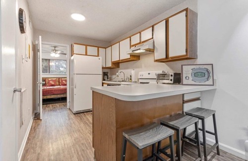 Tallahassee Copropriété | The Ward - Resort Style Gameday Condo
