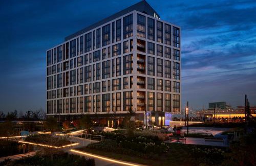 McLean Hôtel | The Watermark Hotel
