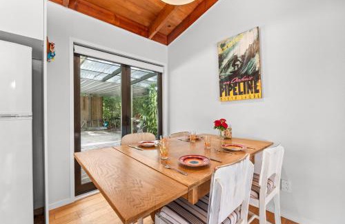 Onemana Maison | The Wee Bothy - Onemana Holiday Home