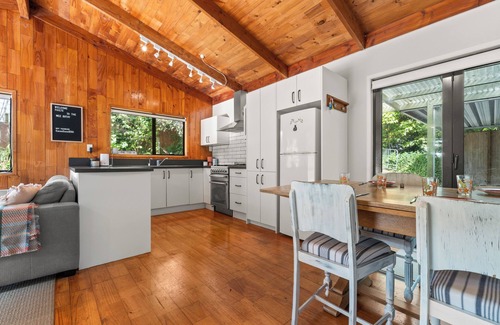Onemana Maison | The Wee Bothy - Whangamata Holiday Home