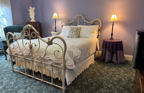 Peterson Hôtel | The Wen Inn - 5 Suites Sleeps 14+ Host Events