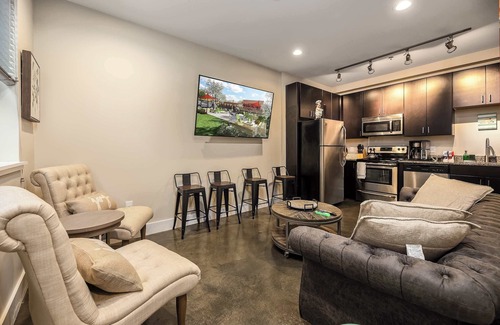 Roanoke Appartement | The West End Flats Downtown Free Parking ⛰️