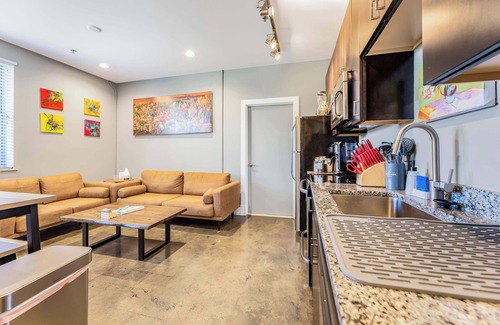 Roanoke Appartement | The West End Flats Su