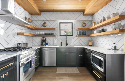 Westside Maison | The West Grand | Luxurious Design | Pet Friendly