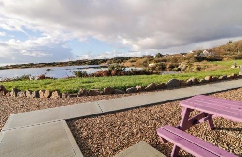 Burtonport Maison | The Wheelhouse Pod No 9