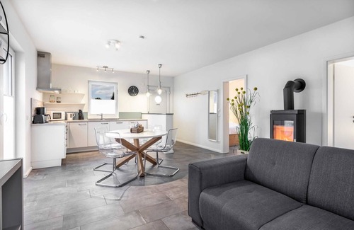 Am Salzhaff Appartement | The White BeachHouse - The Blue and The White BeachHouse OFC 16