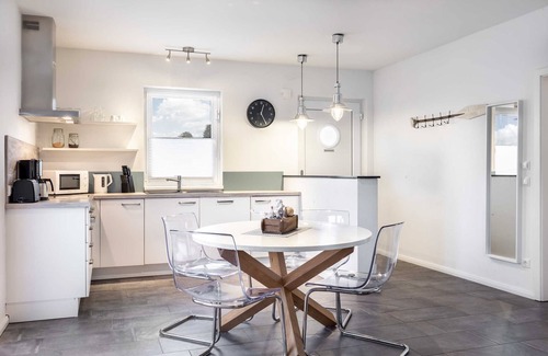 Am Salzhaff Appartement | The White BeachHouse - The Blue and The White BeachHouse OFC 16