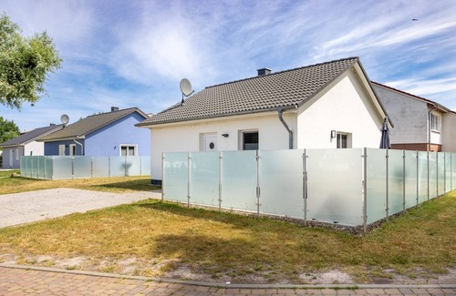 Am Salzhaff Appartement | The White BeachHouse - The Blue and The White BeachHouse OFC 16