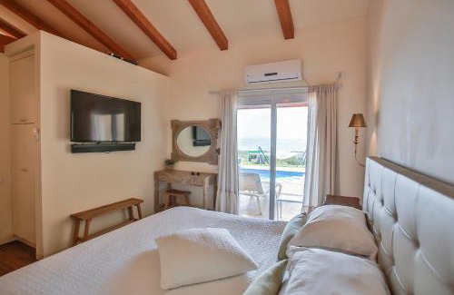 Ramot Cabine | The White Chalet Boutique