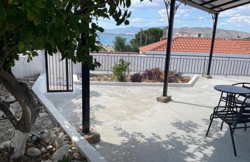 Salamis Maison | The White House - Aianteio