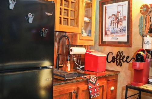 New Roads Appartement | The Wildflower Inn of False River -nKaity Rae Suite